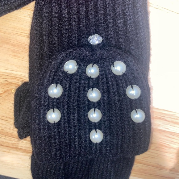 Kate Spade Pearl Pop-top Gloves - Picture 2 of 5